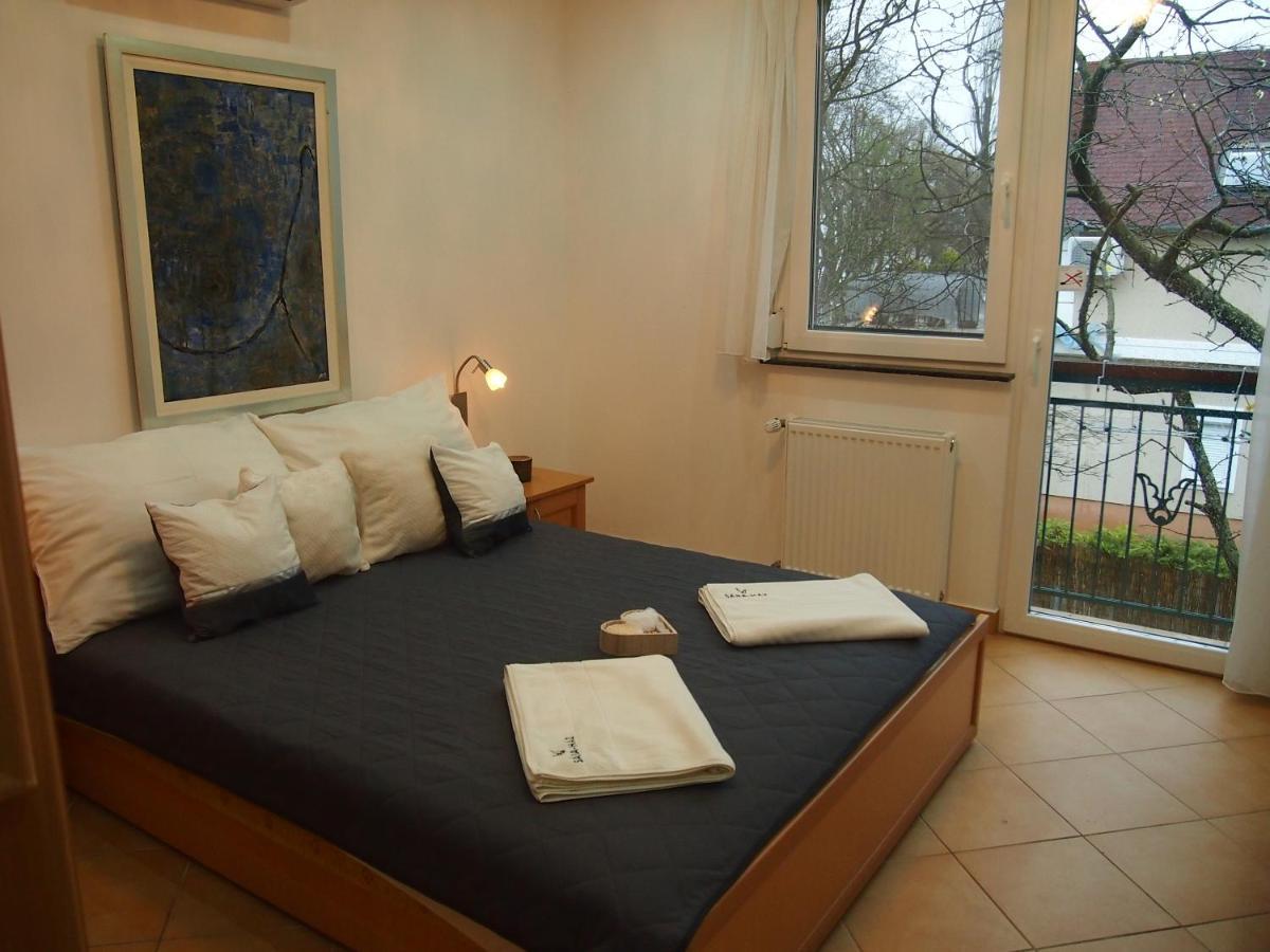 Saba-Haz Hotell Balatonboglár Exteriör bild