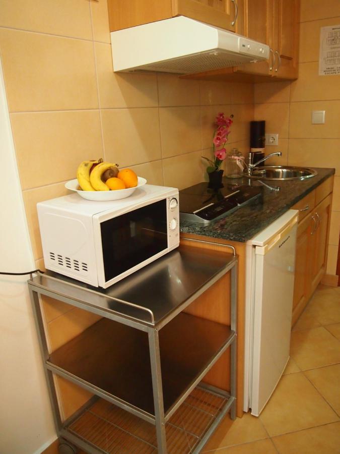 Saba-Haz Hotell Balatonboglár Exteriör bild