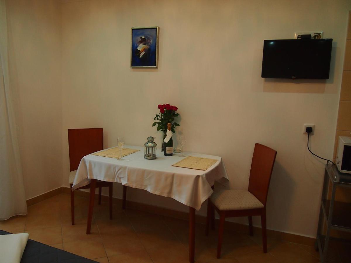 Saba-Haz Hotell Balatonboglár Exteriör bild